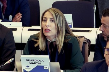 María Guardiola pide desde el Comité de las Regiones garantizar los derechos básicos de los niños "vivan donde vivan"