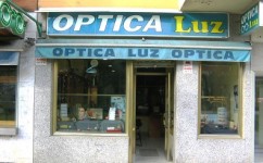 Fachadadetalle_Optica_luz