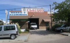 Fachadadetalle_aluminios_claudio