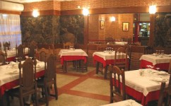 Fachadadetalle_restaurante_carlos_v