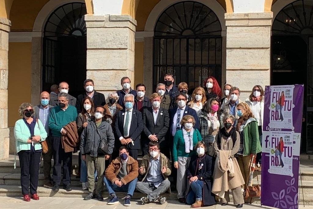 Vergeles señala que el Centro de Neurología de referencia para tratar la ELA ya está en marcha en Badajoz