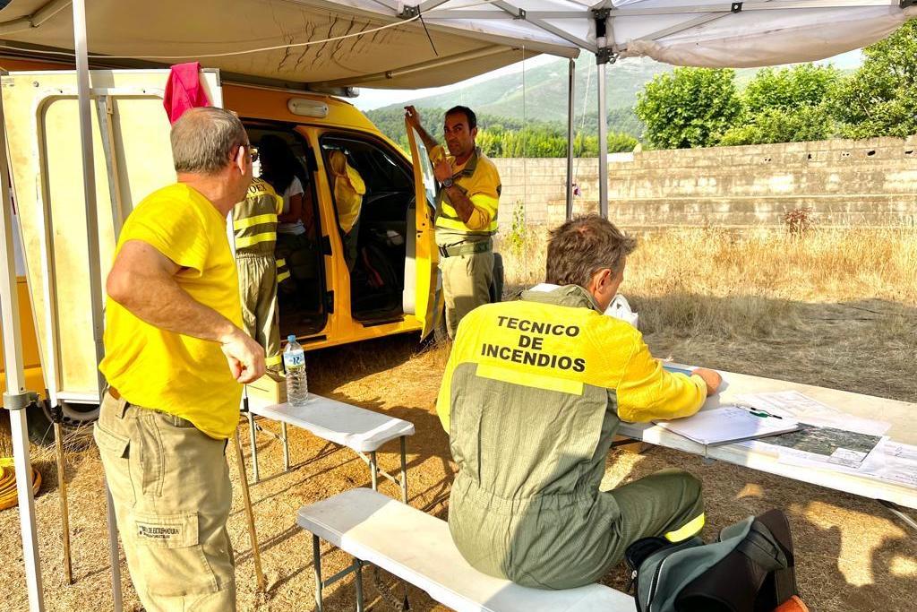 Se reúne el comité de dirección del Plan INFOEX, cuyo dispositivo moviliza a unos 1.300 efectivos en la campaña contra incendios forestales de 2024