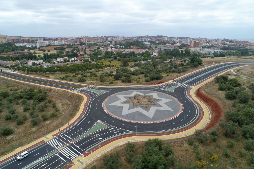 El DOE publica el decreto por el que se declara urgente la ocupación de terrenos para ejecutar las obras del tramo II de la Ronda Sur Este de Cáceres