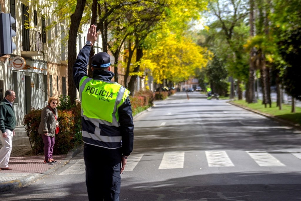 La Junta publica la convocatoria de oposición libre para cubrir 61 plazas de agentes de la Policía Local en Extremadura