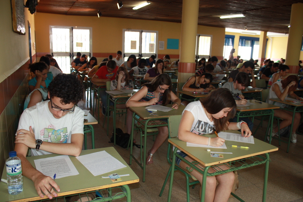 Educación convoca los Premios Extraordinarios de Bachillerato para reconocer los méritos basados en el esfuerzo y el trabajo del alumnado