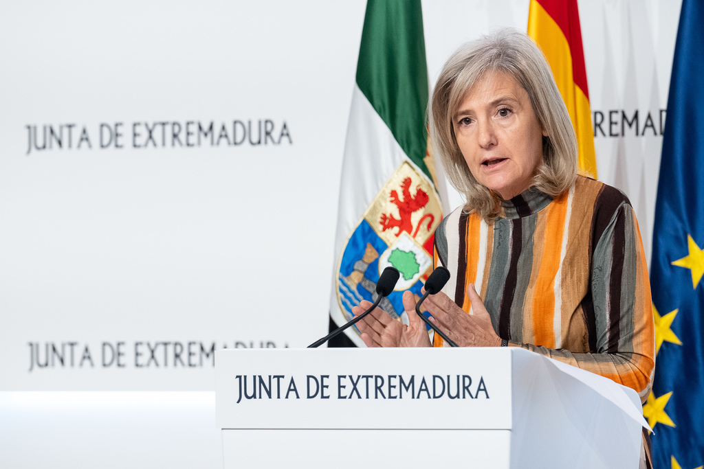 Extremadura destinará 23 millones de euros para pagar ayudas a la dependencia en 2023