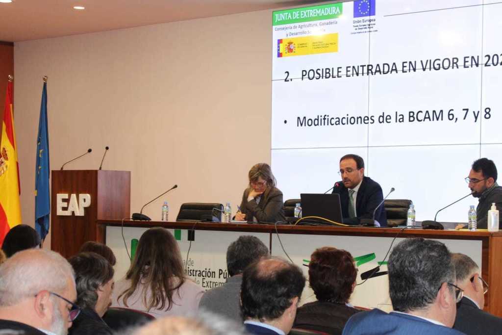 La Junta explica a las entidades colaboradoras las novedades para la tramitación y simplificación de la Solicitud Única