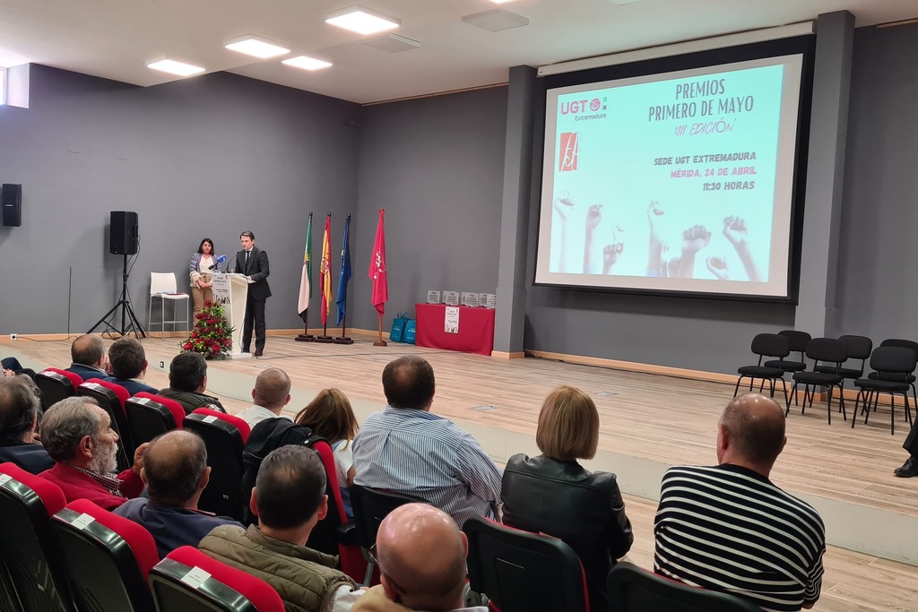 Abel Bautista destaca los cimientos sólidos sobre los que se está asentando el diálogo social en la construcción de una Extremadura mejor