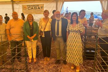 La Junta de Extremadura aboga por garantizar el relevo generacional en el campo en la XIV Feria Agroganadera de Siruela