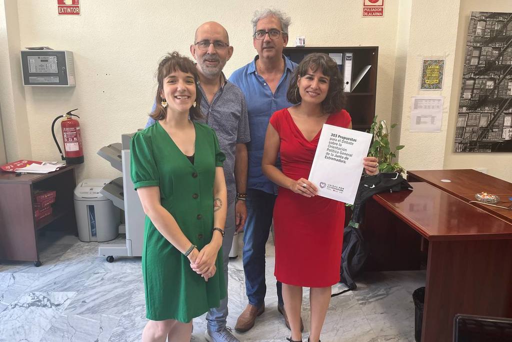 Unidas por Extremadura presenta 303 medidas que suponen “una alternativa al modelo mercantilista y de privilegios para los que más tienen de PP y Vox”