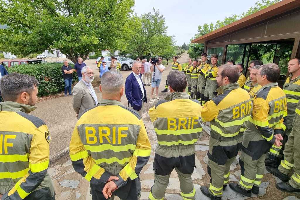 Quintana visita Las Hurdes y anuncia una inversión de 6 millones de euros en la BRIF  de Pinofranqueado