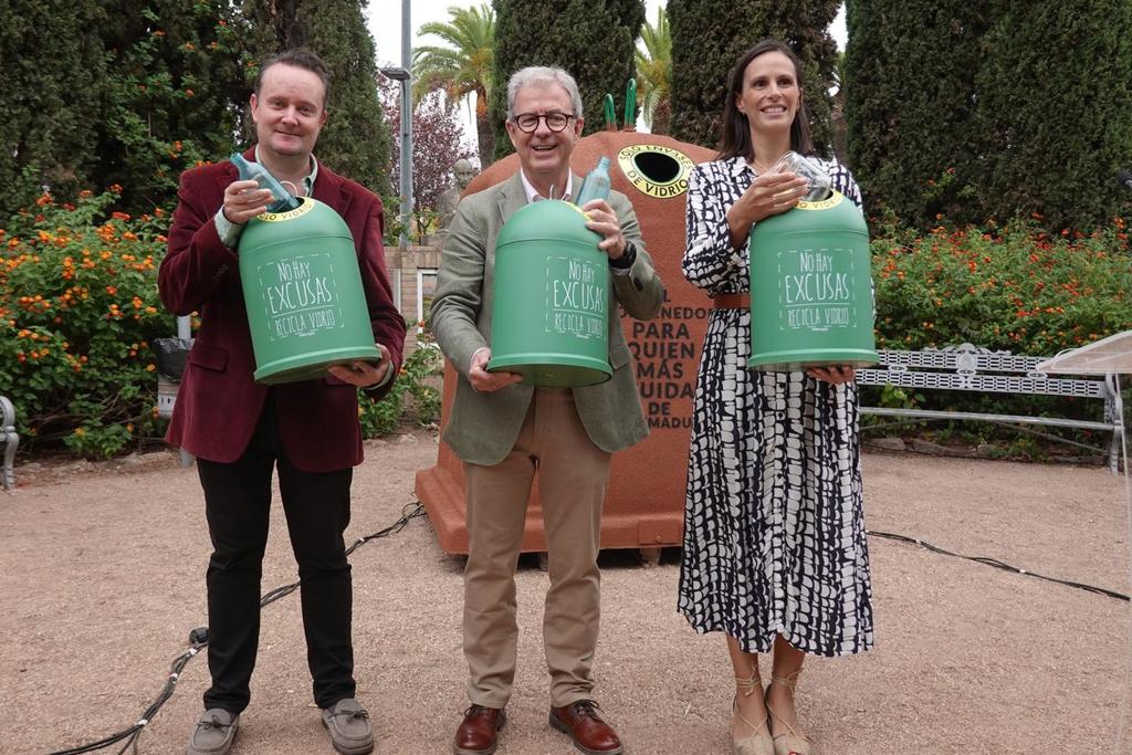 La Junta sensibiliza a la ciudanía en la necesidad de reciclar más durante el lanzamiento de la campaña 'Extremadura recicla vidrio'