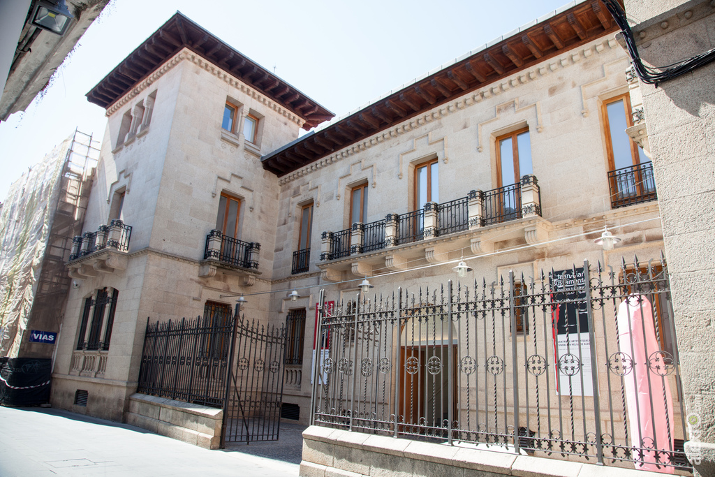 Centro de artes visuales - Fundación Helga de Alvear de Cáceres