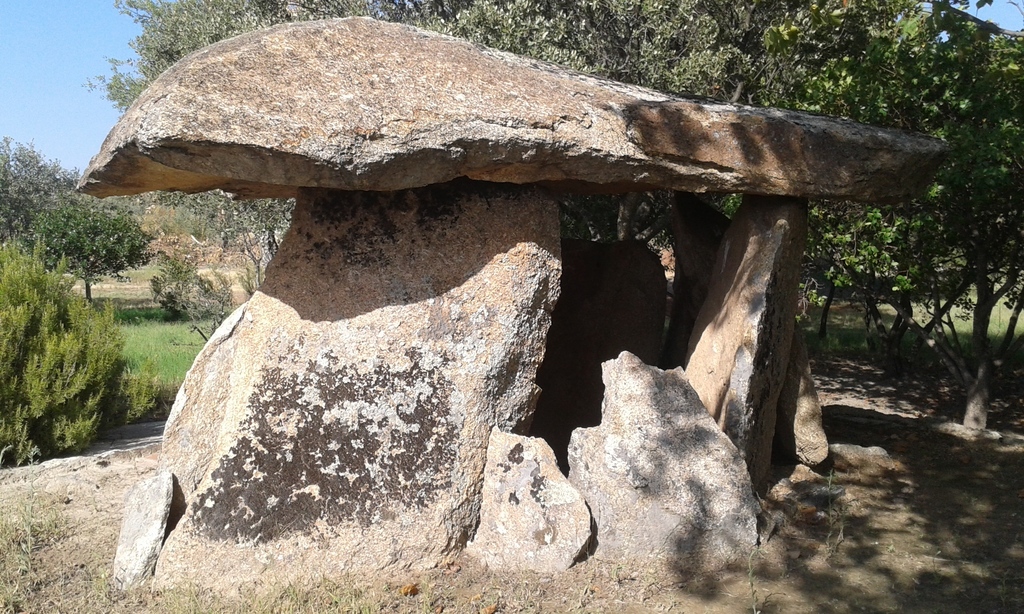 Dolmen (Valencia de Alcántara) - Parque Temático