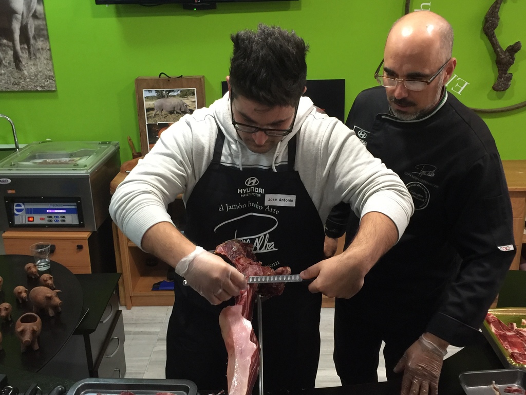 20-11-2016 Curso Iniciación Corte de Jamón - Centro Escuela  Pepe Alba