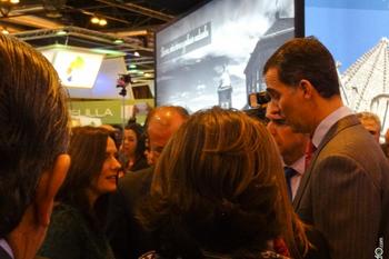 Principe felipe en stand extremadura visita del principe felipe al stand de extremadura en fitur 201 normal 3 2