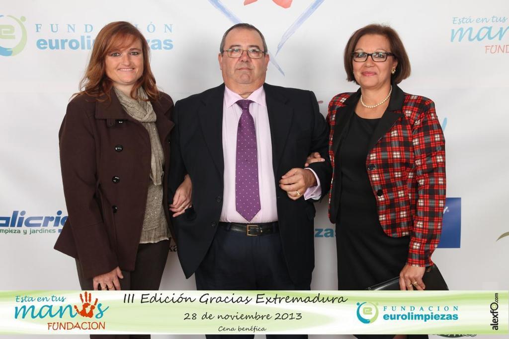 III Cena Solidaria " Gracias Extremadura III Cena Solidaria " Gracias Extremadura