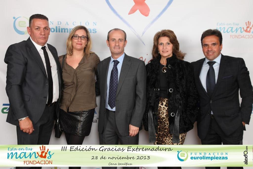 III Cena Solidaria " Gracias Extremadura III Cena Solidaria " Gracias Extremadura