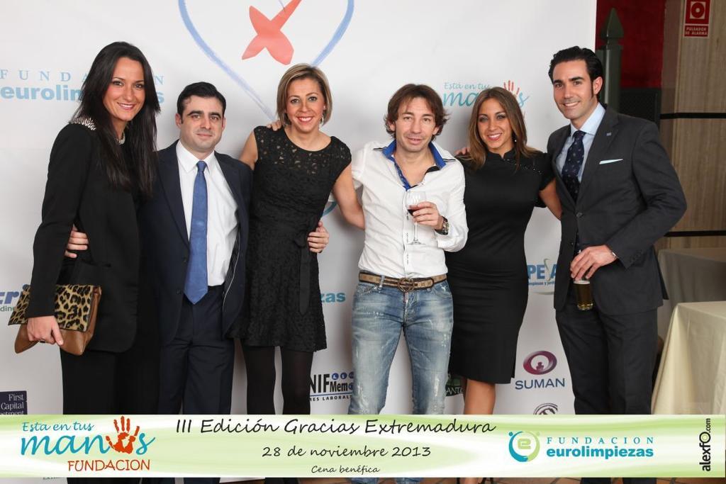 III Cena Solidaria " Gracias Extremadura III Cena Solidaria " Gracias Extremadura