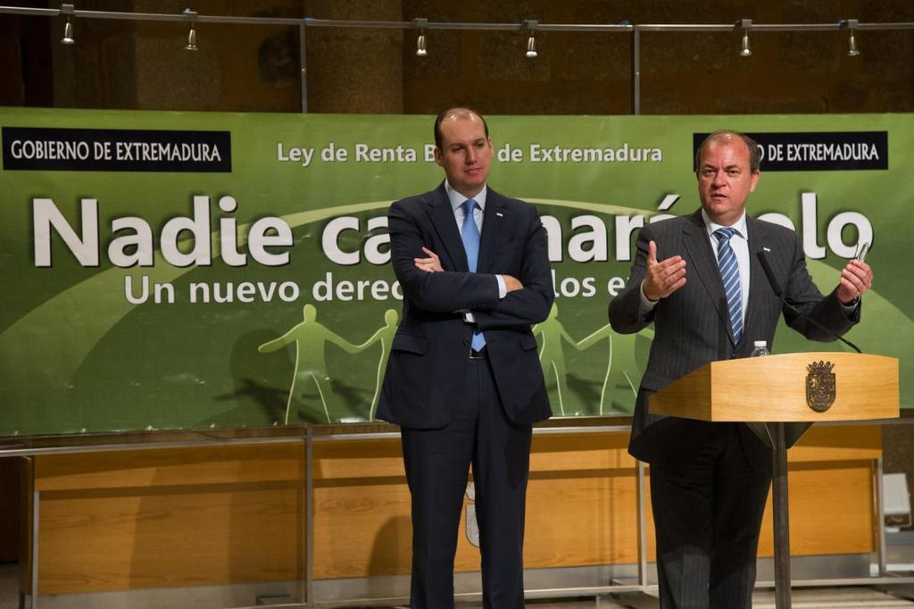 Gobex El Presidente del Gobierno de Extremadura, José Antonio Monago, presenta la Ley de Renta Básica de Extremadura.