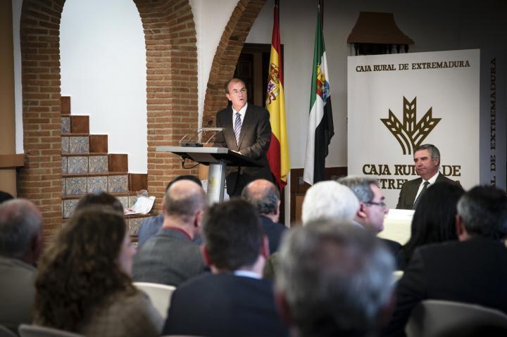 Gobex Entrega de los Premios "Espiga" El presidente del Gobierno de Extremadura, José Antonio Monago, asiste al acto de entrega de los Premios ‘Espiga’ del XIII Concu