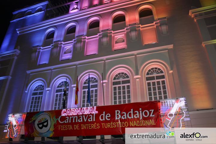 Ambiente en el teatro López de Ayala  Ambiente del concurso de murgas 2012