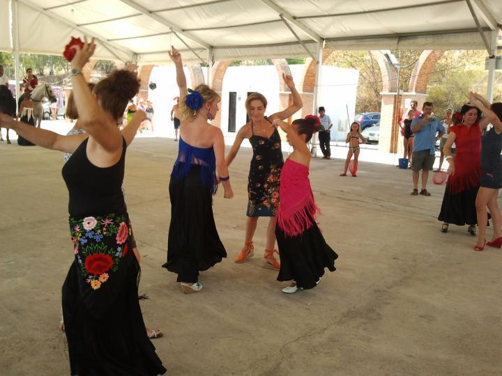 Bailando en Orellana 13-8-2011 3a84_9e6e