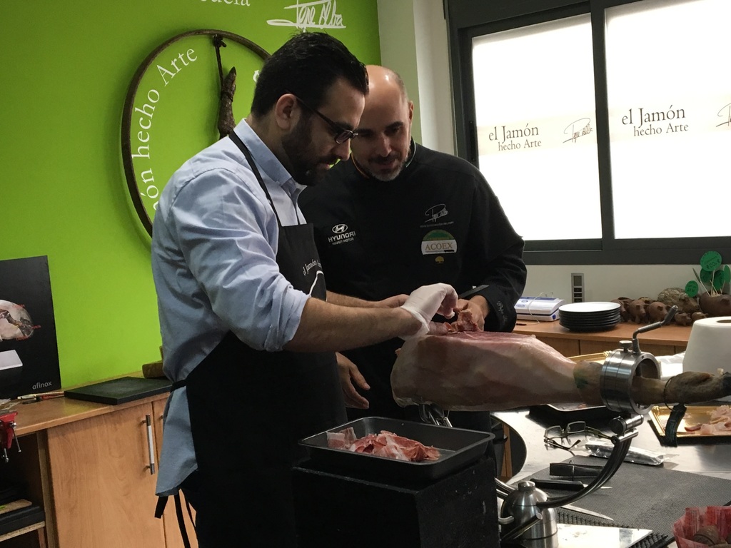 02-04-2017 Taller Corte de Jamón - Centro Escuela PEPE ALBA