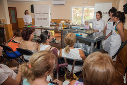 Showcooking - cocina en directo de Escuela de Cocina Emoción en Ebullición Culinary Center en Palomero 25