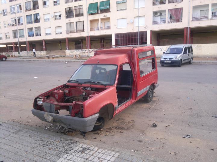 Si estos vehículos estuvieran cerca de la vivienda de nuestro Alcalde, estarían ahí ahora?