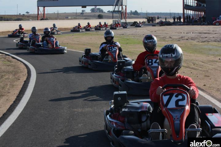 Vuelta de reconocimiento en el Karting de Talavera.