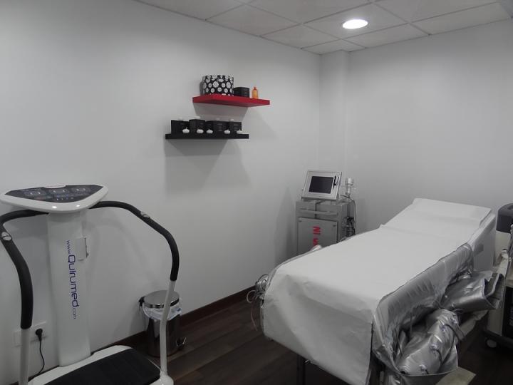 Sala de presoterapia de centro de estética Ni uno +