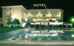 Fachadadetalle_hotel_romero