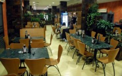 Fachadadetalle_restaurante_las_vii_sillas