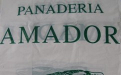 Fachadadetalle_panaderia_amador