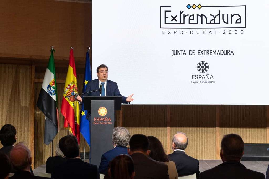 Fernández Vara muestra a Extremadura, en la Expo de Dubái, como tierra de oportunidades con proyección internacional para relaciones comerciales