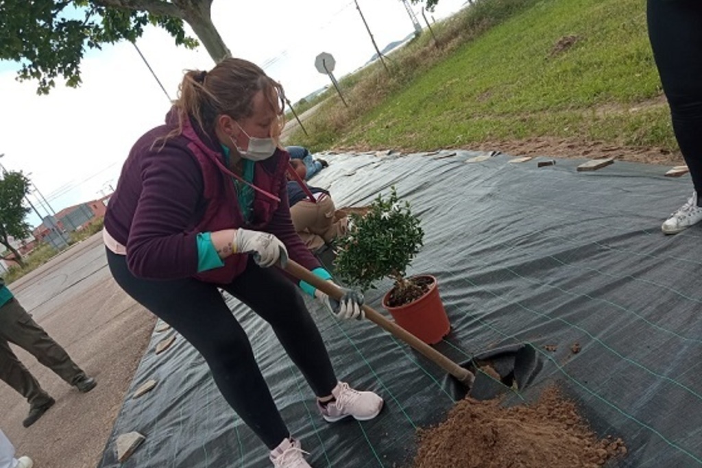 El Centro de Formación del Medio Rural de Don Benito pospone al 3 de mayo el inicio del curso de instalación y mantenimiento de jardines