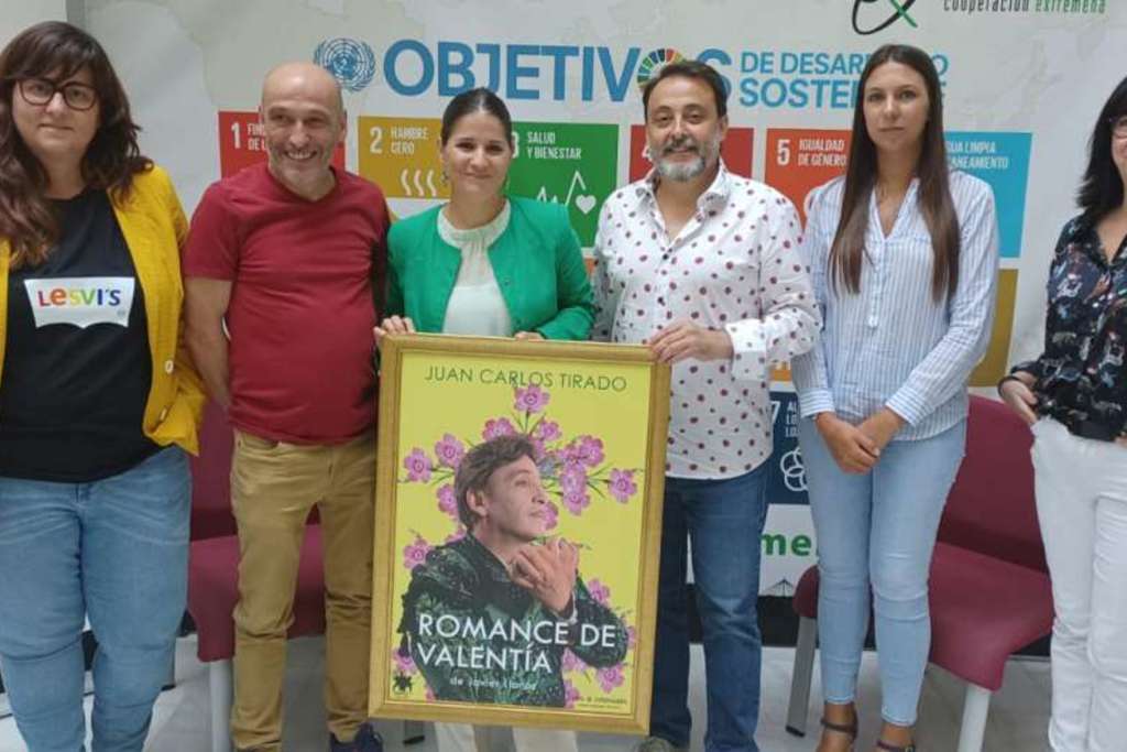 Gil Rosiña afirma que la cultura y el aprendizaje son el mejor antídoto contra la LGTBIfobia