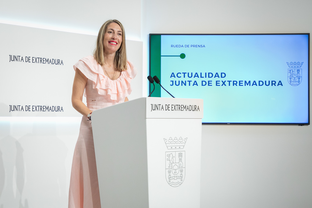 María Guardiola anuncia la composición del nuevo gobierno de la Junta de Extremadura, que tendrá nueve consejerías