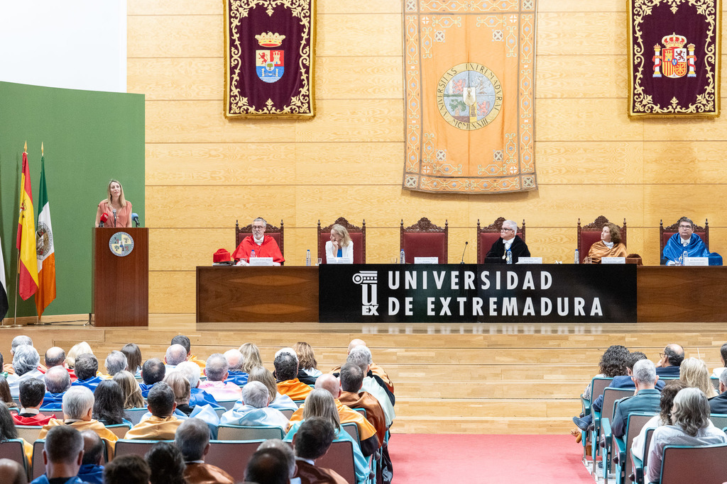 María Guardiola destaca el rol de la UEx como "aliado estratégico en la retención y atracción de talento"