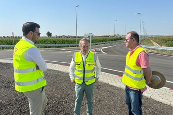 Abierto al tráfico un tramo de la nueva carretera al aeropuerto de Badajoz
