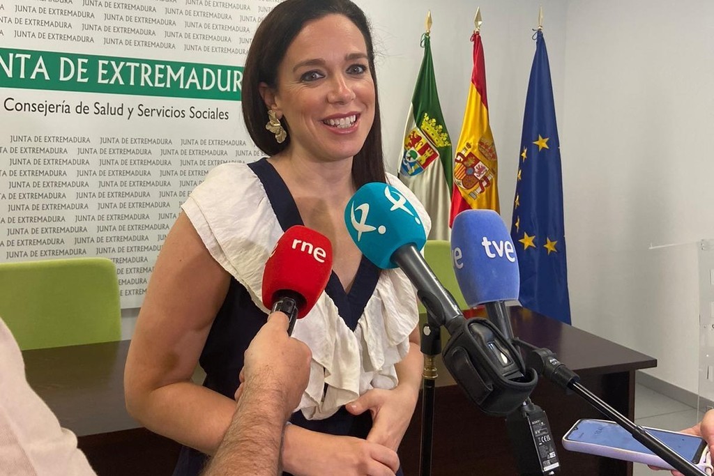 Extremadura apuesta por aumentar su oferta de plazas de formación sanitaria especializada y consigue la aprobación de la convocatoria sin nota de corte para los MIR