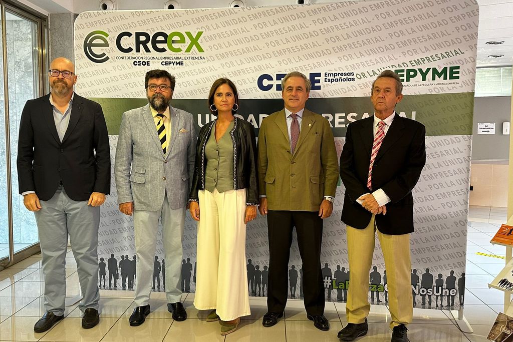 Junta de Extremadura y CREEX profundizan en el impulso y apoyo a actividades empresariales en el Mundo Rural