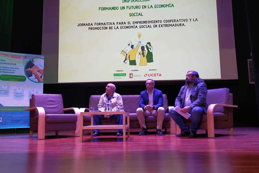 La Junta destaca el papel determinante de los jóvenes y la formación para generar un hervidero de emprendimiento, durante las jornadas de UCETA