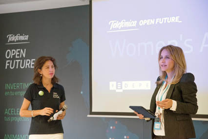 150 emprendedoras en la presentacion de women s age