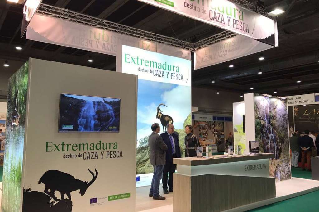 Medio Ambiente fomenta las actividades de caza y pesca dentro de la Feria Cinegética 2017 de Madrid